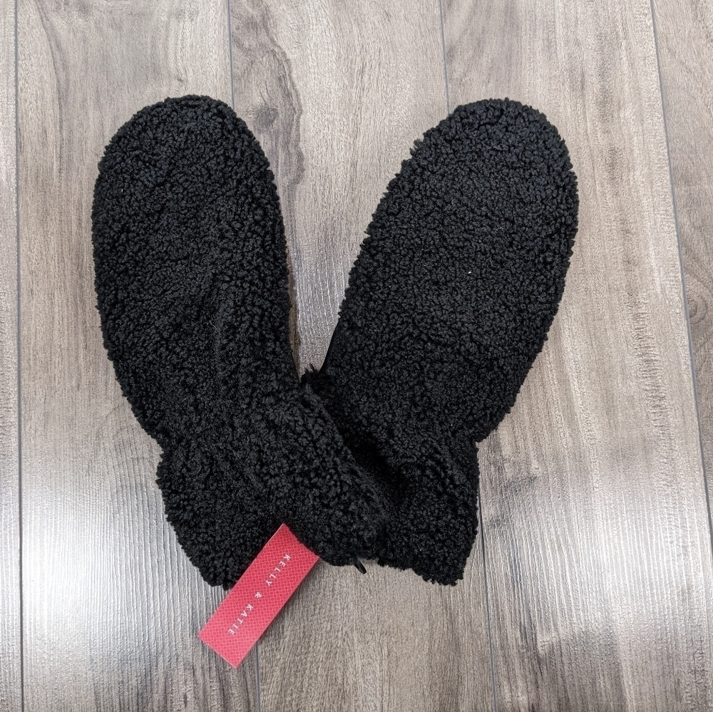 Kelly & Katie Sherpa Mittens Black